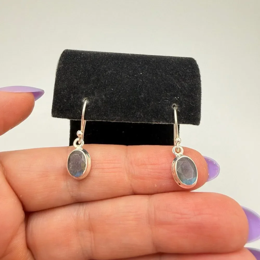 NWOT faceted oval cut‎ 5x8mm labradorite dangle earrings in sterling silver!